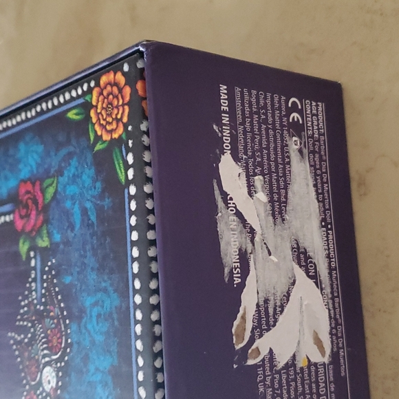 Barbie Dia de Muertos Ken Collectible - Picture 11 of 12